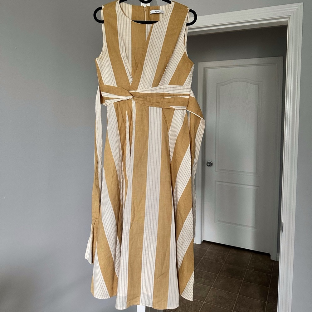 Mango Tan and White Sleeveless Midi Sundress